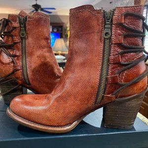 BedStu Booties Size 7.5 Cognac Rusti